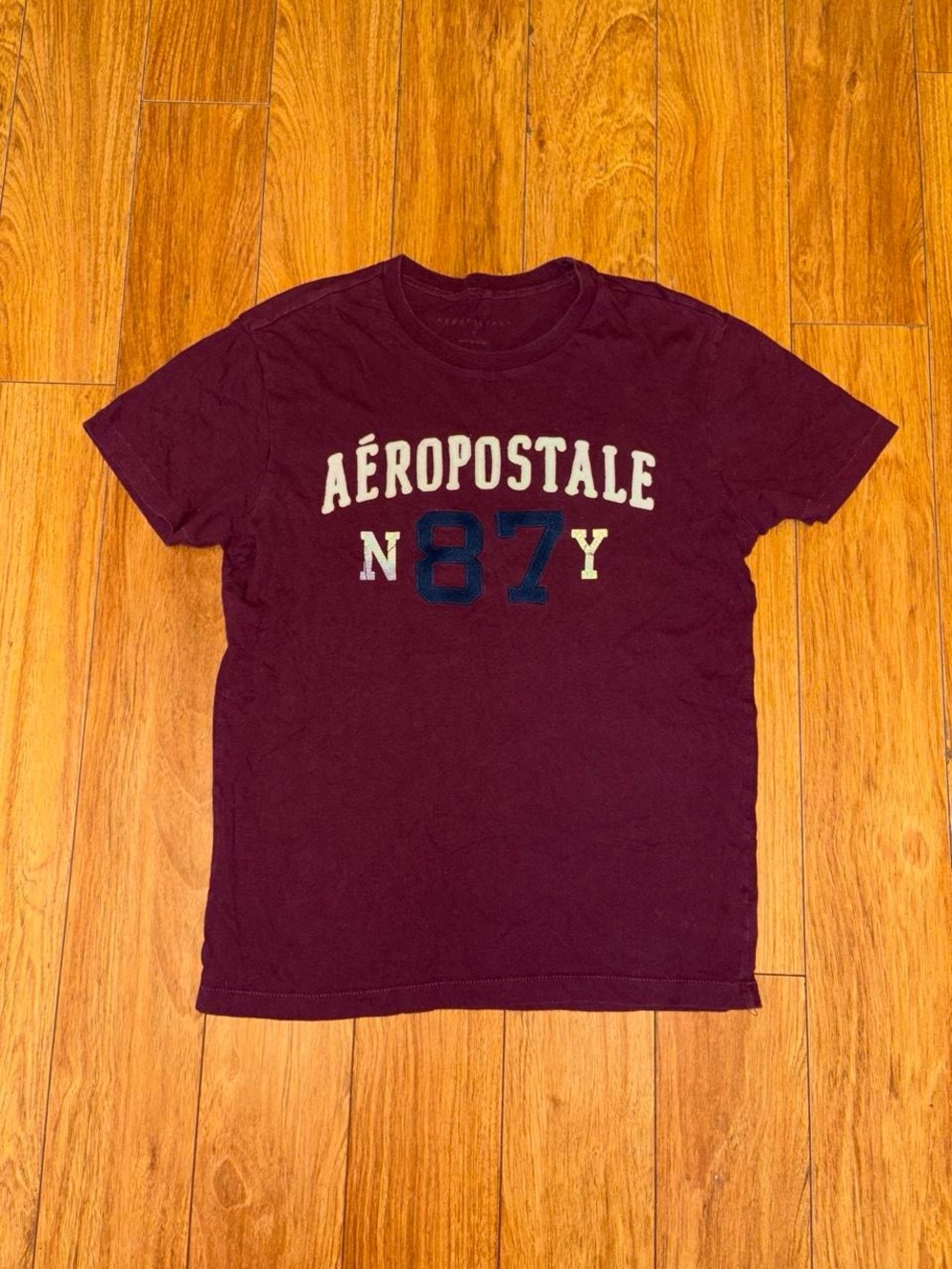 Aeropostale Men's Burgundy Short Sleeve Tee with N87 Graphic